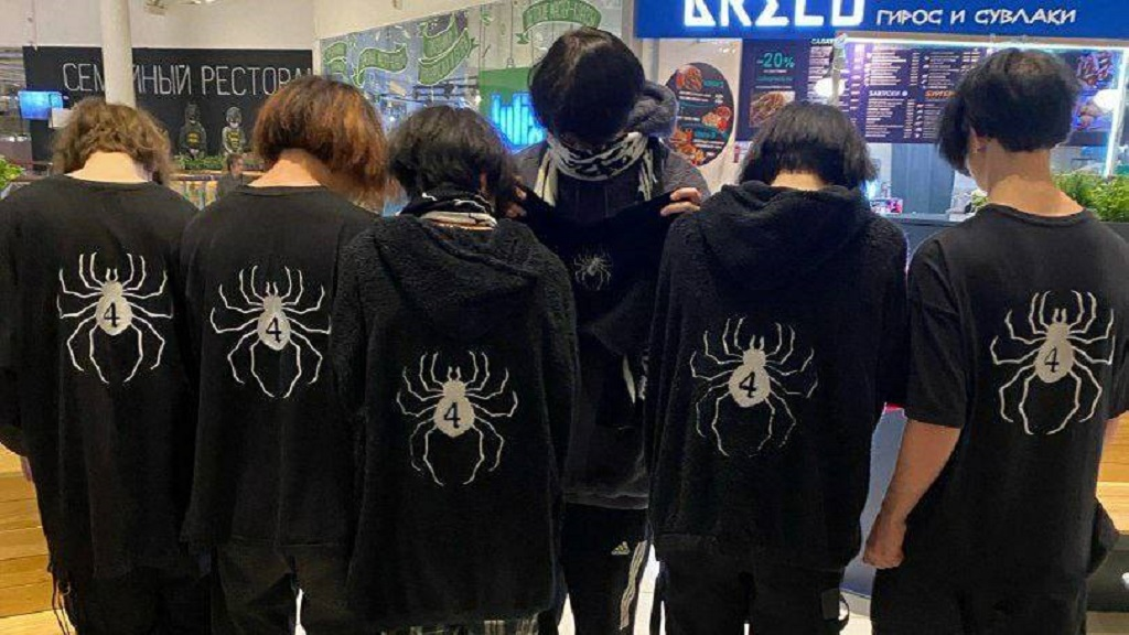 ハンター×ハンターに触発されたロシアの10代のギャングがウクライナで混乱を引き起こす All Things Anime